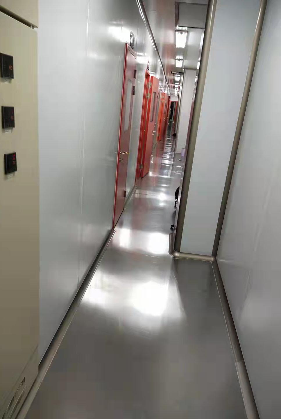 1646450729733612.jpg 無塵自動<a href='http://www.xfss.net.cn/' target='_blank' title='噴漆設(shè)備' style='color:#eb2828'><strong>噴漆設(shè)備</strong></a>.jpg